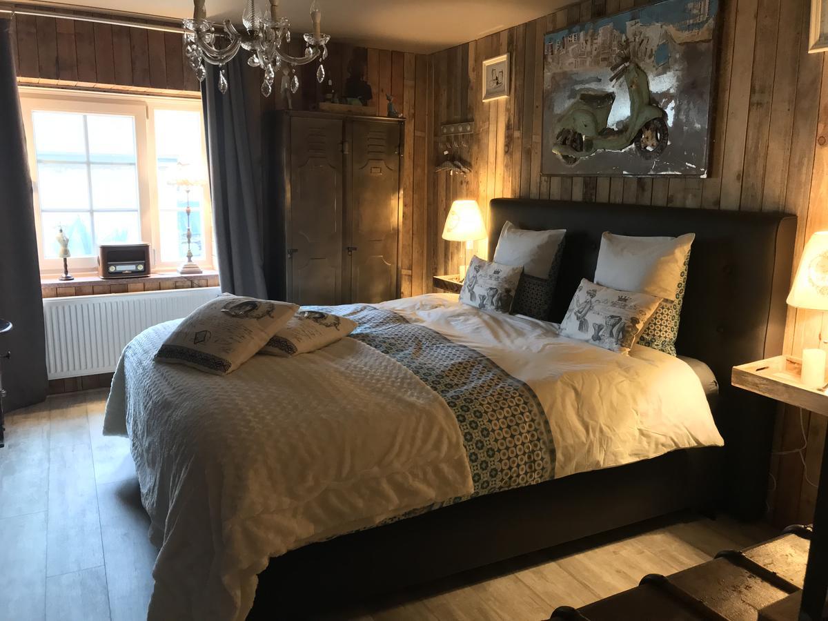 Le Relais De Chassepierre Hotell Exteriör bild