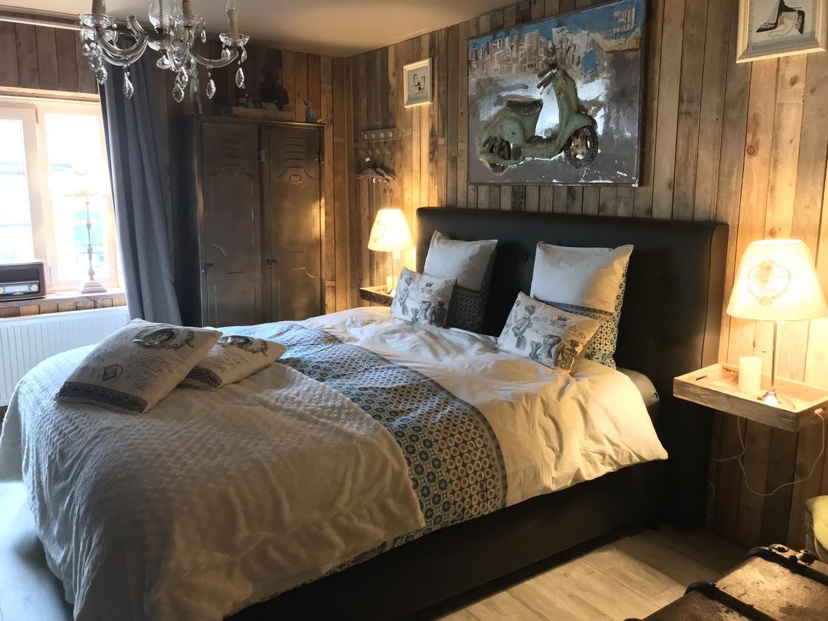 Le Relais De Chassepierre Hotell Exteriör bild