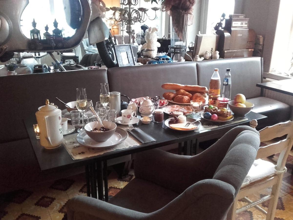 Le Relais De Chassepierre Hotell Exteriör bild